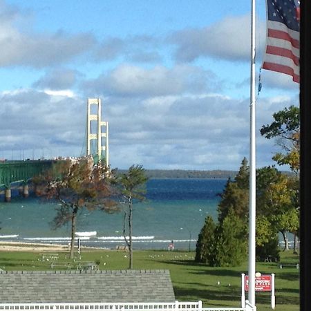 Parkside Inn Bridgeview Mackinaw City Eksteriør billede