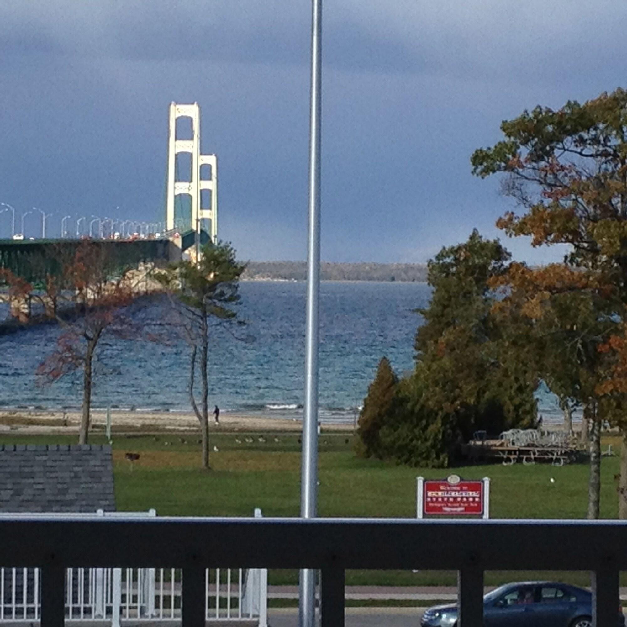 Parkside Inn Bridgeview Mackinaw City Eksteriør billede